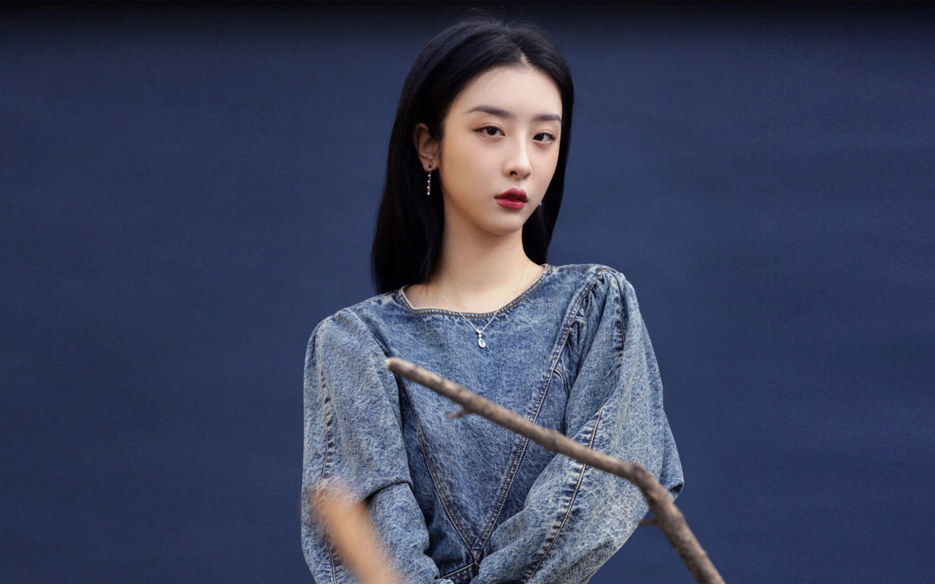 赛场背后：裁判员的日常训练与成长故事，裁判员的简单介绍